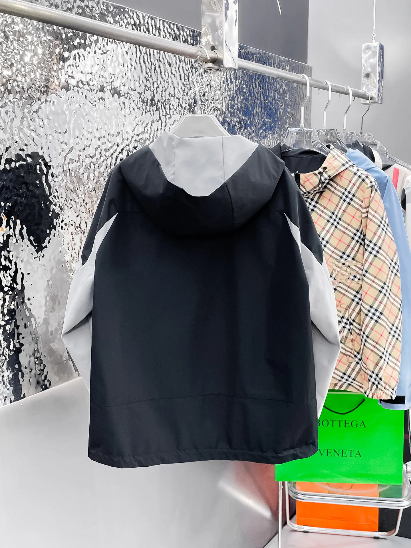Same Style， ， ！2026 New Arrival ，Original Premium ！ Breathable ， ， ， Quality。 ！ ， ！Sizes：M～3XL